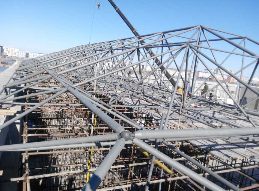 青铜峡商贸城屋顶网架工程